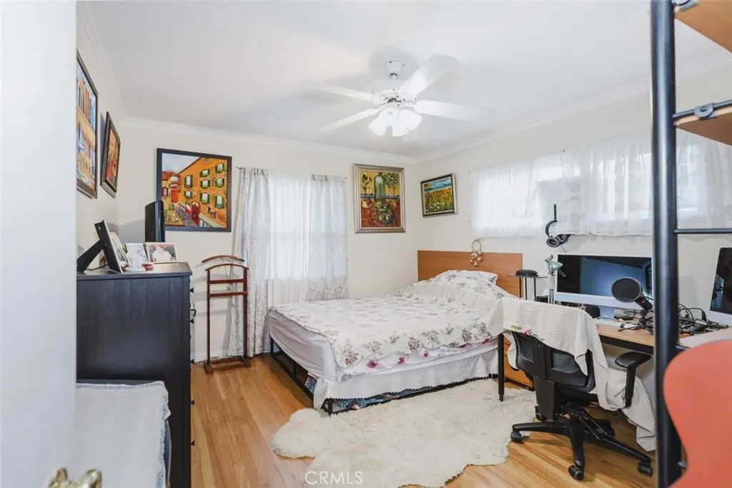 15439 Hart Street, Van Nuys, California 91406 home-pic-12